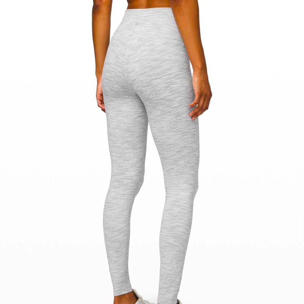 Women’s grey lululemon leggings